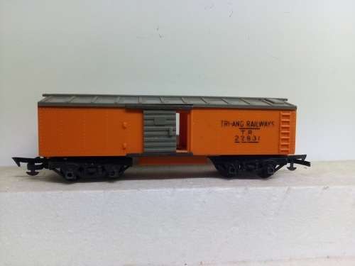 OO TRI-ANG WAGON