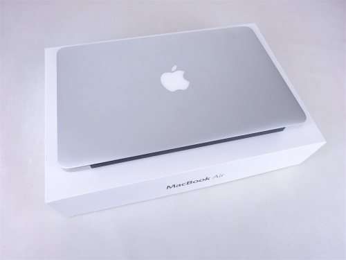 Core i5 Apple Mac-book Air **Immaculate Condition**