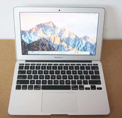 Core i5 Apple Mac-book Air **Immaculate Condition**