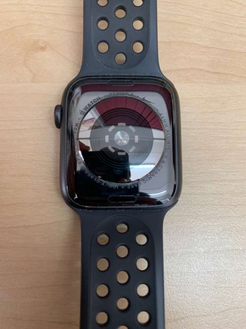 Apple Watch Series 5 (Nike Edition)44 mm