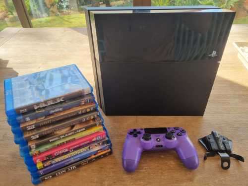 Playstation 4 / PS4 Bundle