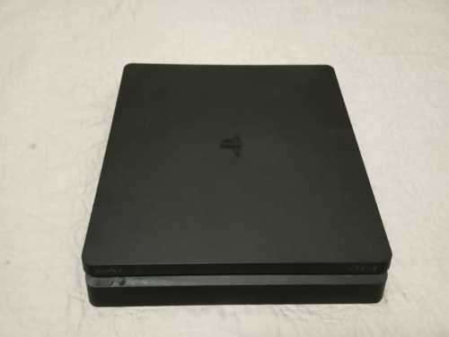 Playstation 4 / PS4 Bundle