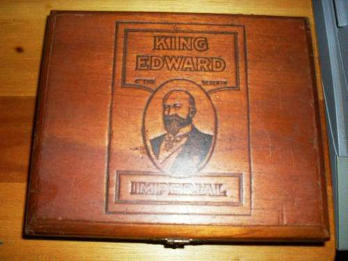 BEAUTIFULL KING EDWARD SIGAR BOX,DELIVERY R35.00