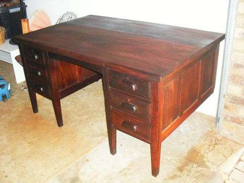 Beautiful solid stinkhout wooden desk,collection only!