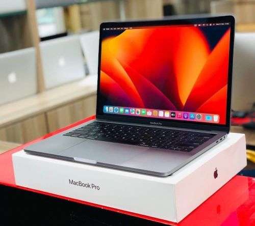 Apple MacBook Pro 2018 with Touch Bar 13-inch 2.3GHz quad-core i5 512GB  Space Gray