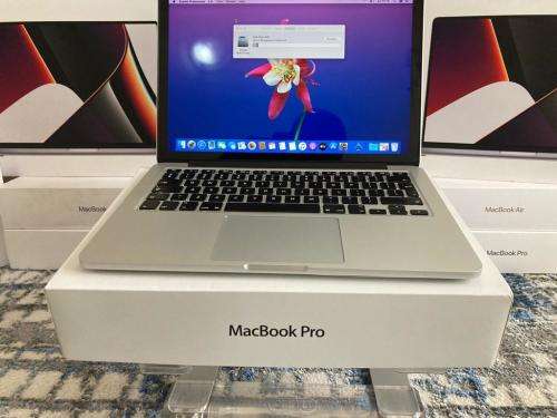 Apple Macbook pro 13 Retina 2015 Core i5 8GB RAM, 1TB SSD STORAGE