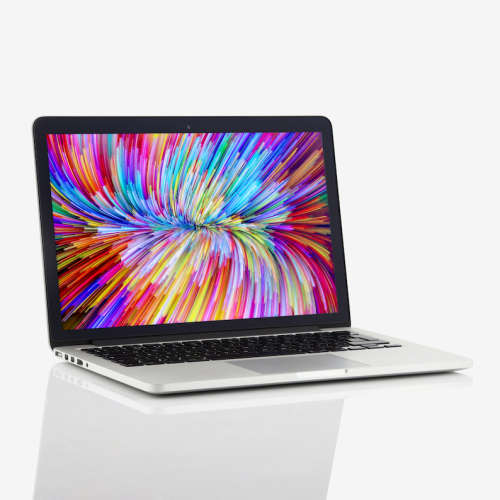Apple Macbook pro 13 Retina 2015 Core i5 8GB RAM, 1TB SSD STORAGE
