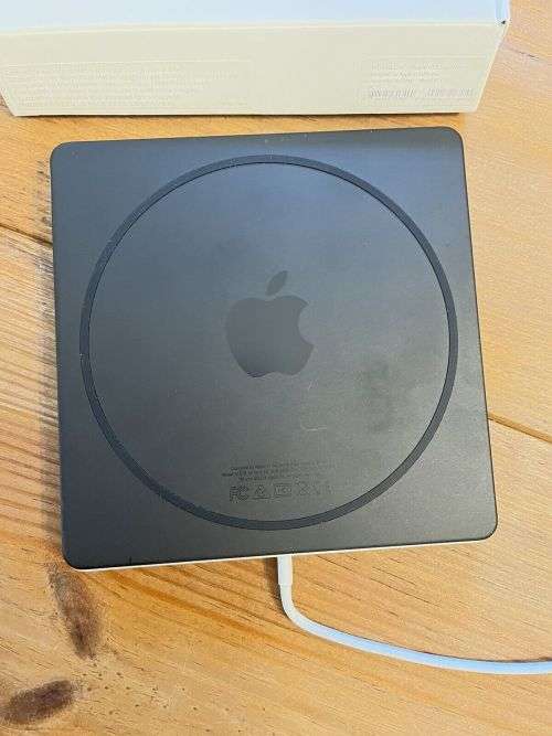 Apple USB SuperDrive DVD/ CD Burner / Player MD564LL/A A1379
