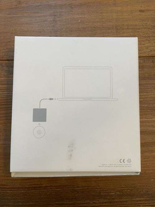 Apple USB SuperDrive DVD/ CD Burner / Player MD564LL/A A1379