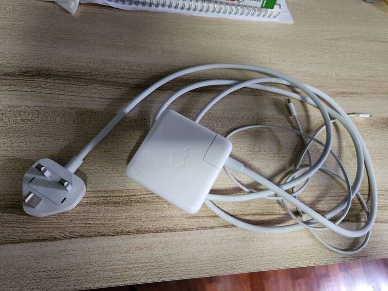 61 Watts type c macbook pro charger