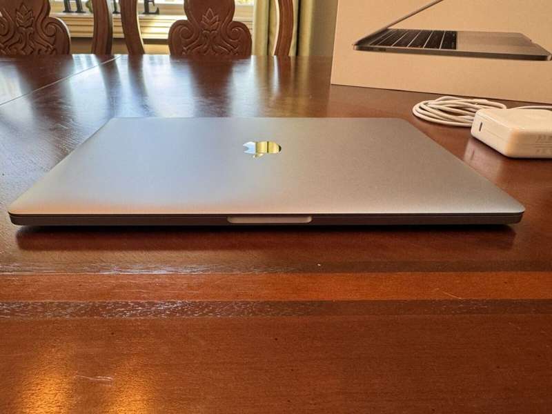 Apple MacBook Pro 13" (2017) - 128GB SSD, Intel Core i5, 8GB RAM