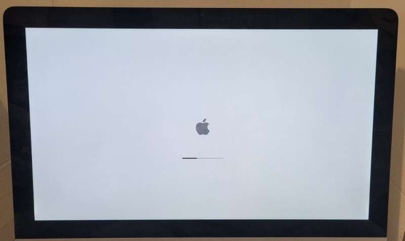Apple iMac A1311 21.5 inch Desktop - iMac 11,2 Dual Core i3 3.06 GHz 12gb RAM 1TB Storage