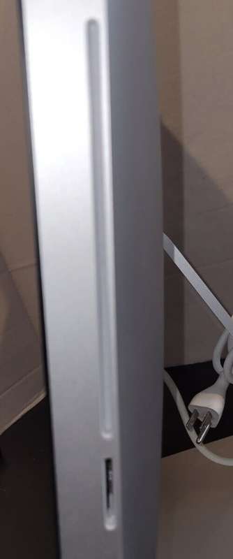 Apple iMac A1311 21.5 inch Desktop - iMac 11,2 Dual Core i3 3.06 GHz 12gb RAM 1TB Storage