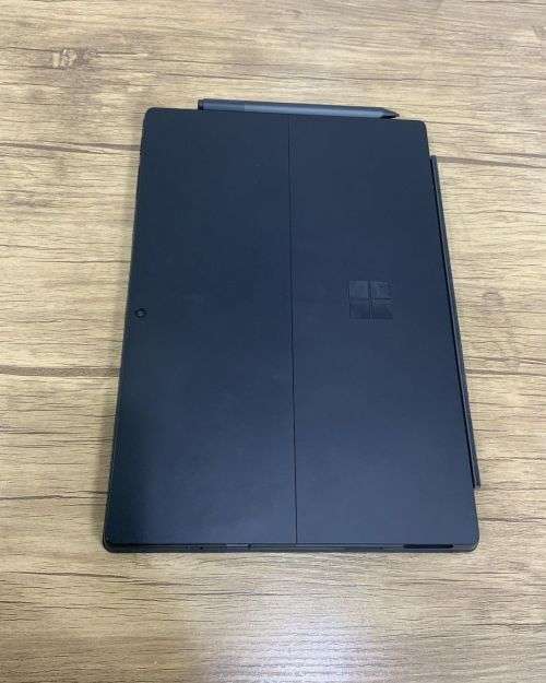 Microsoft surface pro 7 Core i5 10th Generation 8GB RAM 256GB SSD Storage Dark Color