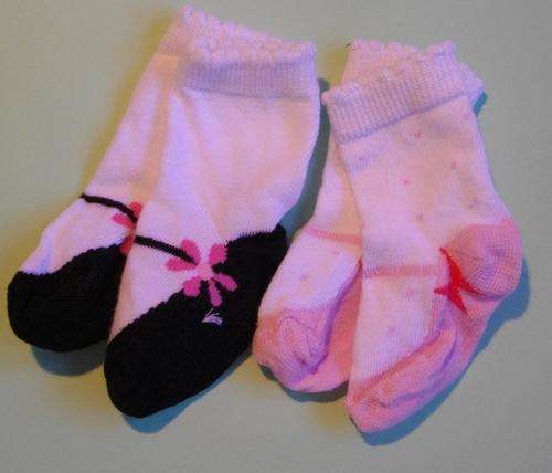 Girls Booties-Pack of 2  (New born)