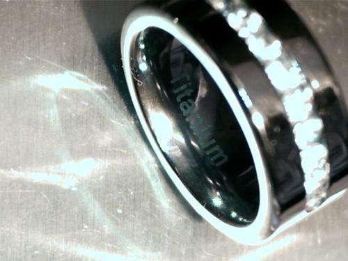 cz set in titanuim band s/6 free shipping in S.A