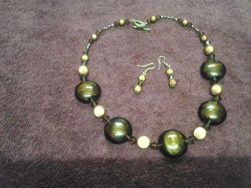 Brown Necklace and Earrings