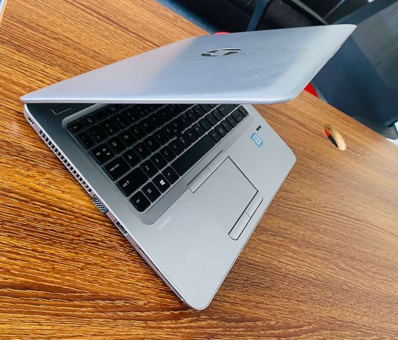HP EliteBook 840 G4 Intel Core i7 7th Gen 8GB RAM 256GB HDD Laptop (HOT SALE)