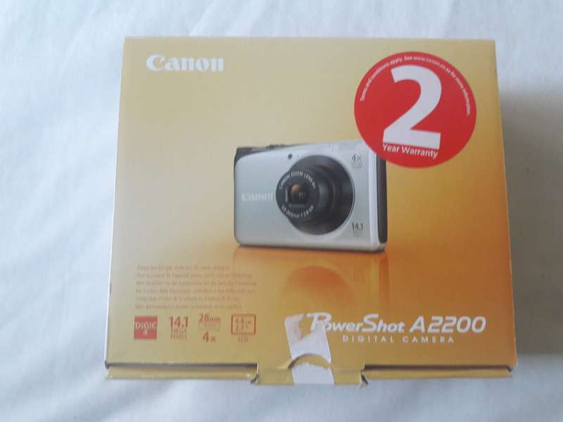 Canon Powershot A2200 Value Bundle