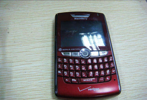 Original BlackBerry 8830 Cell Phone Unlocked +4GB FREE Memory Card