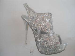 BOUTIQUE SHOE size 4.....*stunning* ONLY ONE