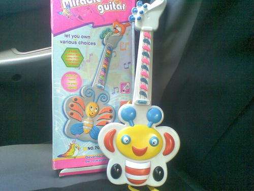 COLOURFUL BABY MUSICAL GUITAR plays nursery rhymes & songs