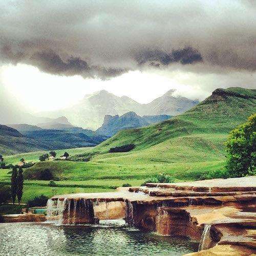 Marvelous October holiday getaway for 2+2 @Bushman's Nek Drakensberg 17-24 Oct Value R11000