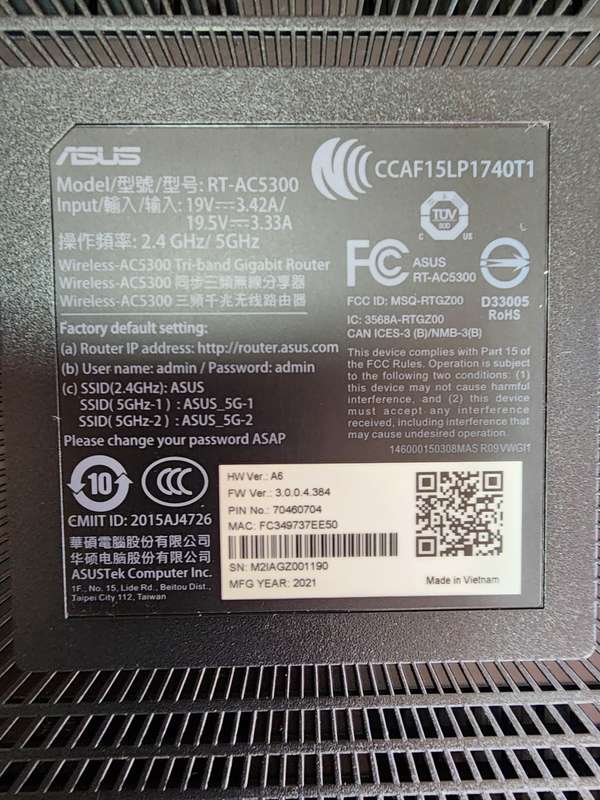 Asus RT-AC5300 Power Fast tri-band gaming router with Game accelerator