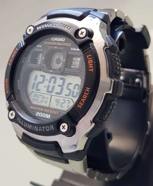 CASIO DIGITAL-200M WR-10 YEAR BATTERY