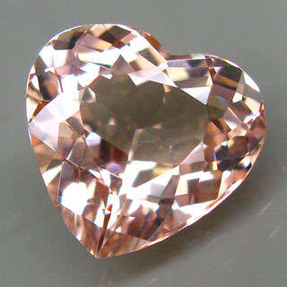 3.76CT NATURAL MORGANITE HEART (G.I.S.A.CERTIFIED) PINK/ORANGISH - Value:R6,864.00