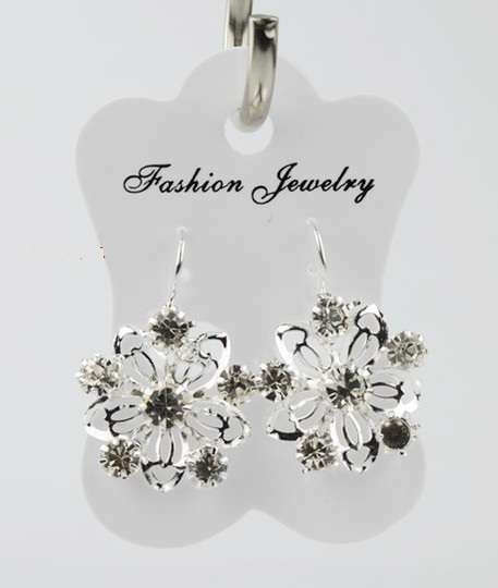 Imitation Silver earring with Crystals in flower setting