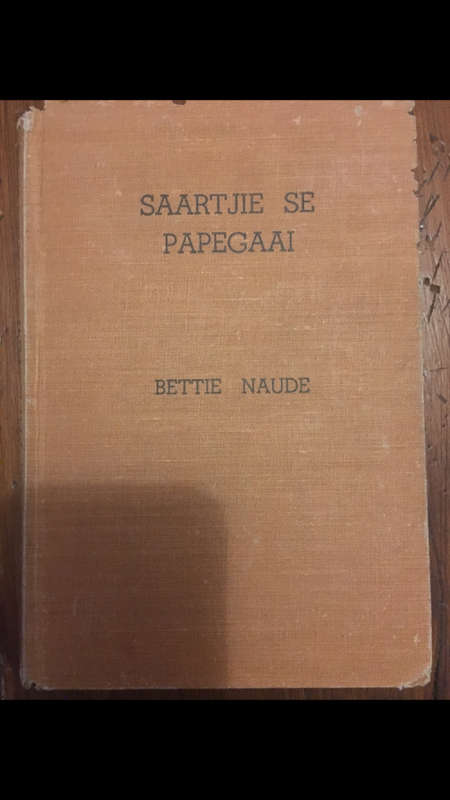 Saartjie se Papegaai - Bettie Naude