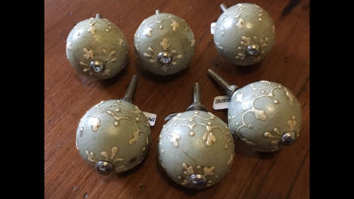 6 x Round Decorative Door Knobs - All for one bid