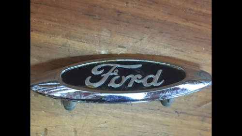 Ford Lettering / Badge
