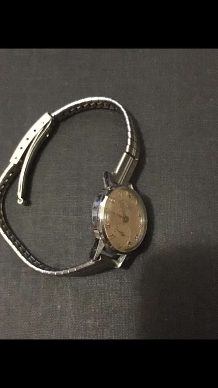 Vintage Bucherer 17 Jewels Watch - For Parts or restoration