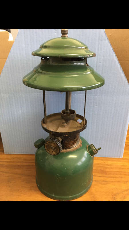 Vintage Coleman Lamp for parts or restoration - see pictures