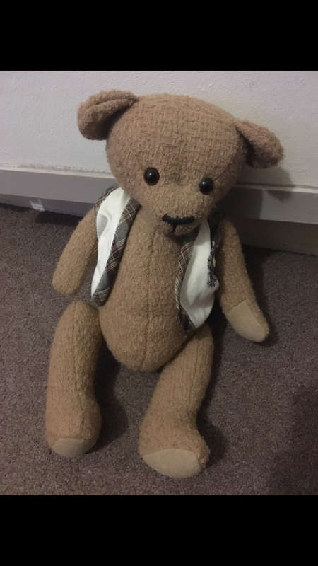 Beautiful Large Teddy Bear with movable arms and legs - 44 cm