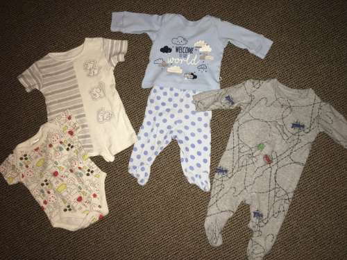 5 x Pieces of Baby Boy Clothing - 0-3 months - Woolworths, Edgars, etc