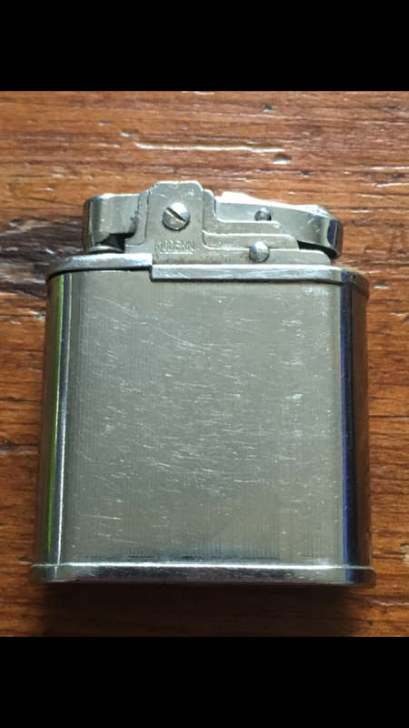 Vintage HMC Modernlite cigarette lighter