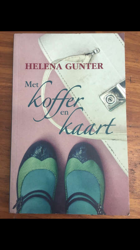 Met koffer en kaart - Helena Gunter