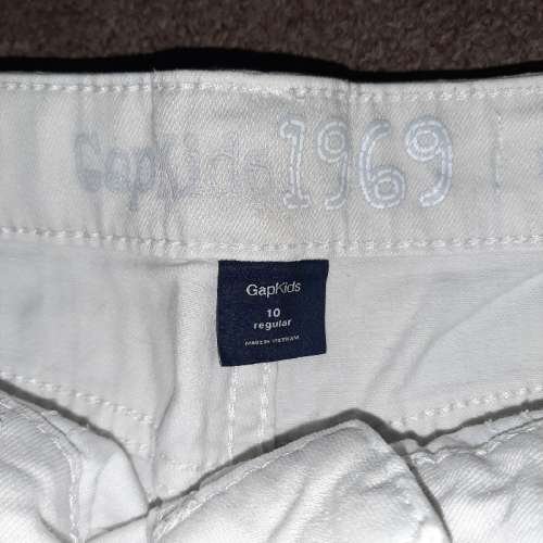 Gap white Short - Age 10