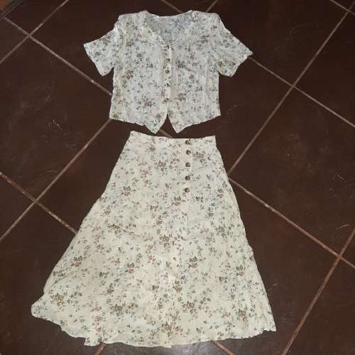Vintage 2 Piece Floral Skirt and Jacket - Size 12/14