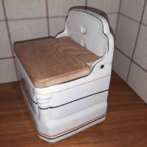 Vintage Salt Container / Salt Box with wooden lid - BEAUTIFUL!!!