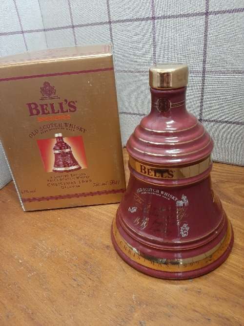 Wade Bell's Whisky Decanter - Empty - Christmas 1999 - In original box