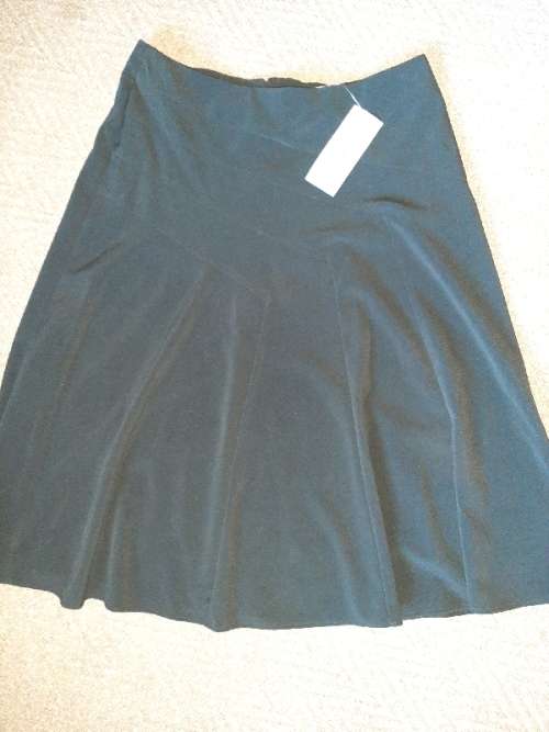 Black Merien Hall Skirt - Size 12 - New with tags