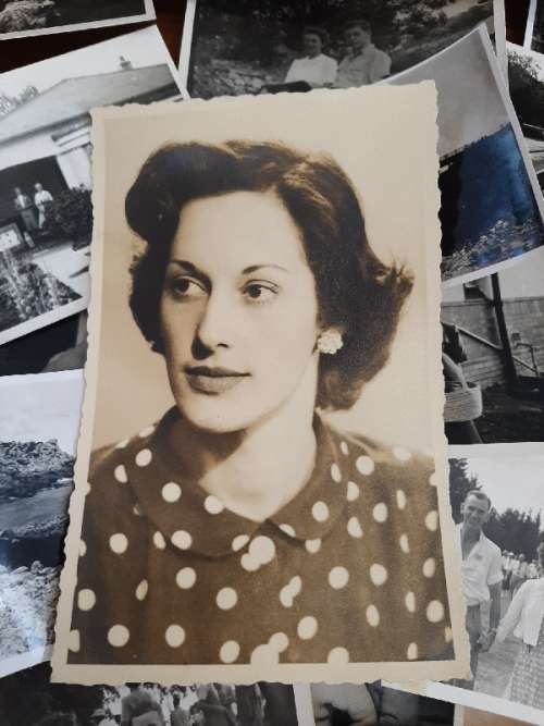 28 x Vintage Photos