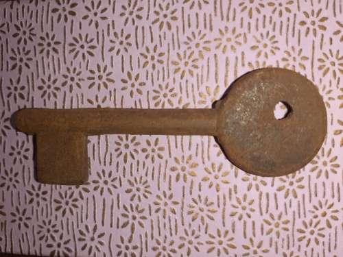 Vintage Key - Rusted - 7.5cm