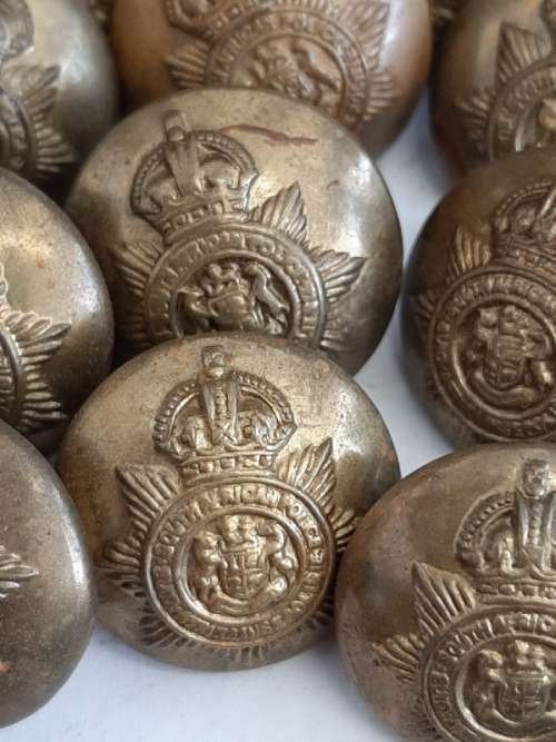 67 x South African Police - Suid-Afrikaanse Polisie Brass Buttons