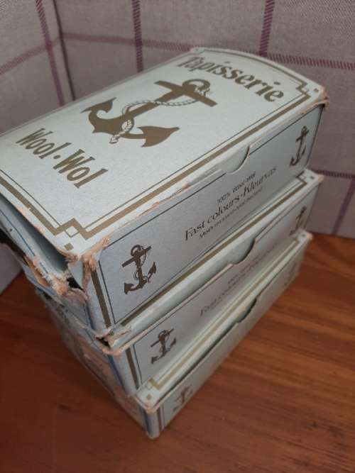 Lot of Tapisserie Wool - see pictures