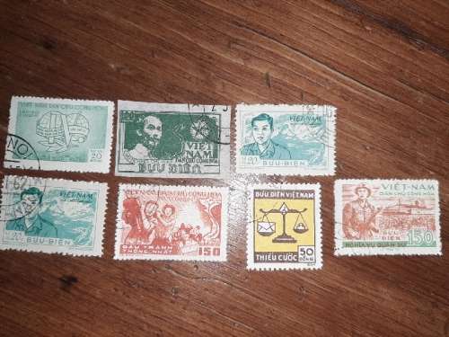 7 x Vietnam Stamps